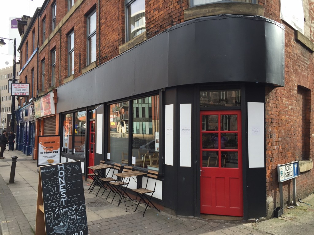 Manchester’s Home of Honest Coffee turns hydroponic with the help of Refarming and HydroGarden Home of Honest Coffee in Salford