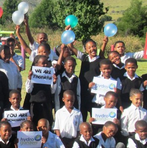 Pic 1 Children at Zuurany's Primer give thanks to HydroGarden